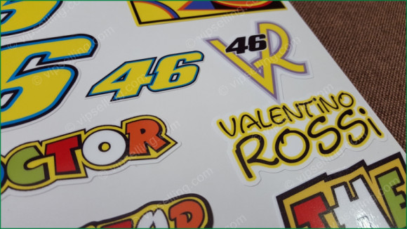 a563_valentino_rossi_kit_0643307474459_ph3.jpg
