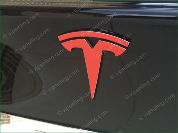 a573_tesla_rear_0643307474992_ph2.jpg