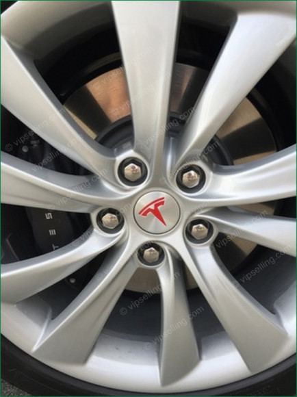 a571_tesla_wheels_red_0643307474671_ph2vu.jpg a571_tesla_wheels_red_0643307474671_ph2vu.jpg